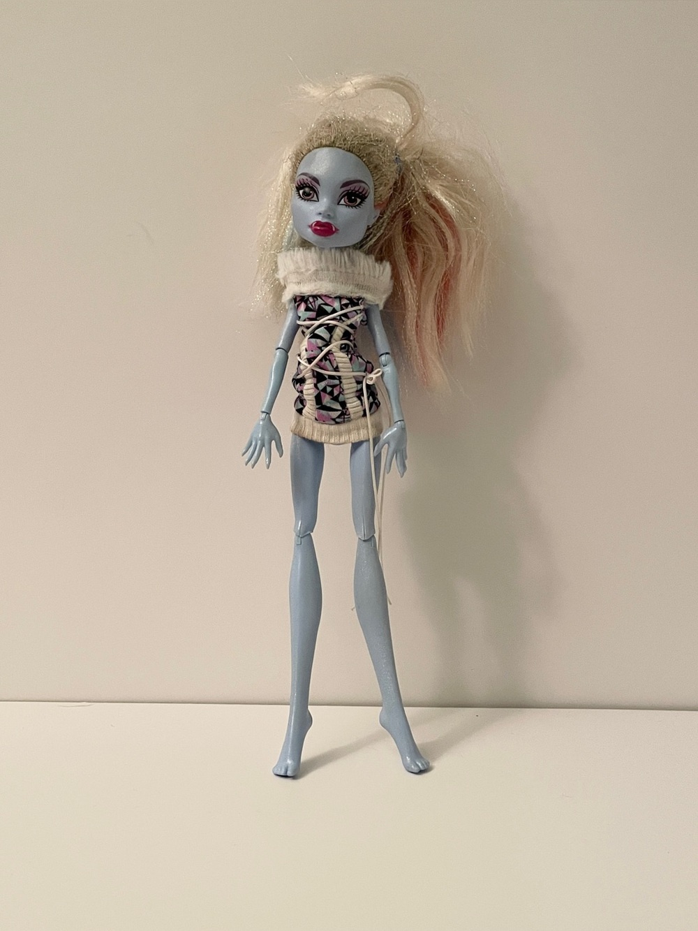 Mattel Monster High Abbey Bominable First Wave Doll TLC